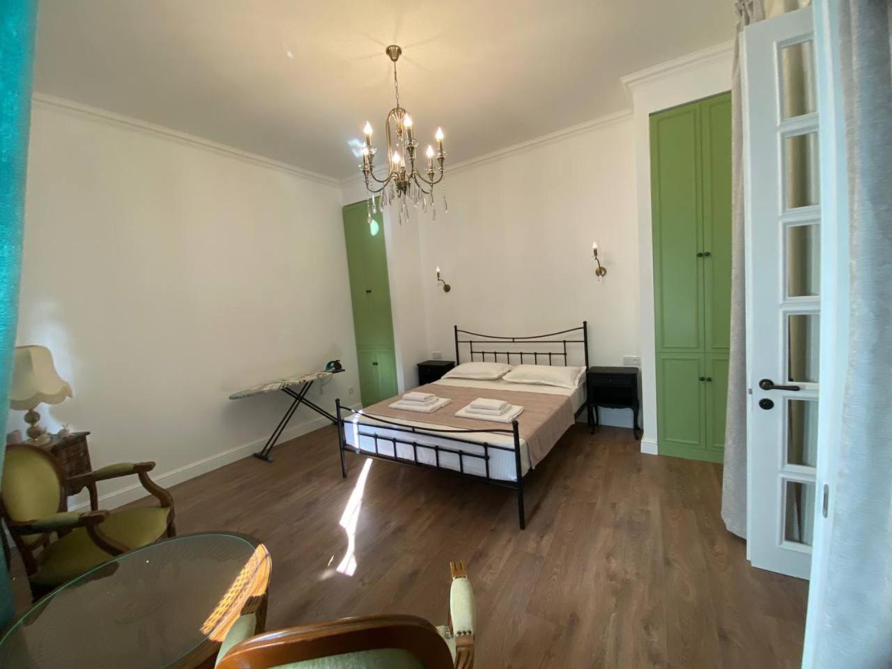 Apartments Margarita Tbilisi Buitenkant foto